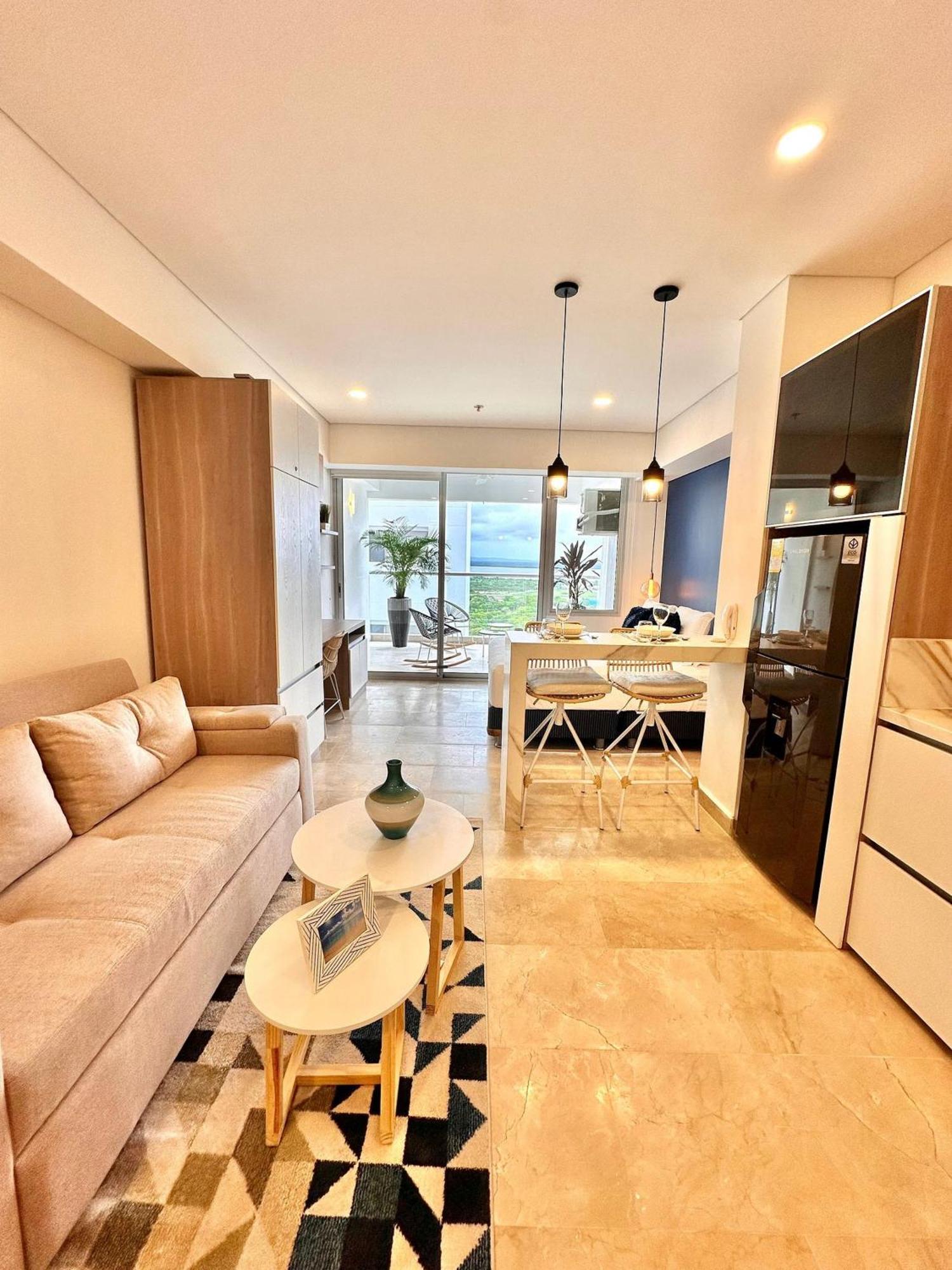 Apartment Lujosa En Piso 14 Con Vista Unica Cb1445 *